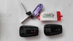 2020 Toyota Prado — Keys — Photo 6 — Thumbnail