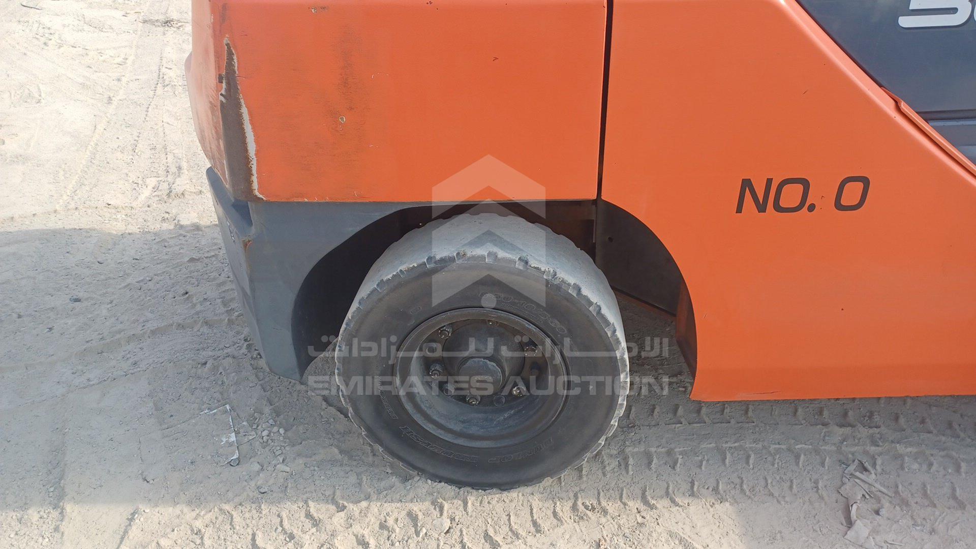 2015 TOYOTA FORKLIFT VIN: 8FGJ3530434