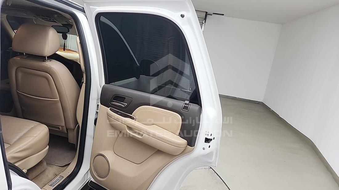 2009 GMC Yukon — Rear Right Door — Photo 26