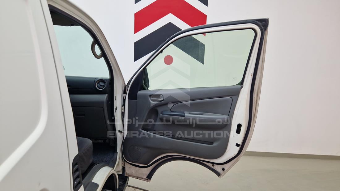 2014 Nissan Urvan — Front Right Door — Photo 19