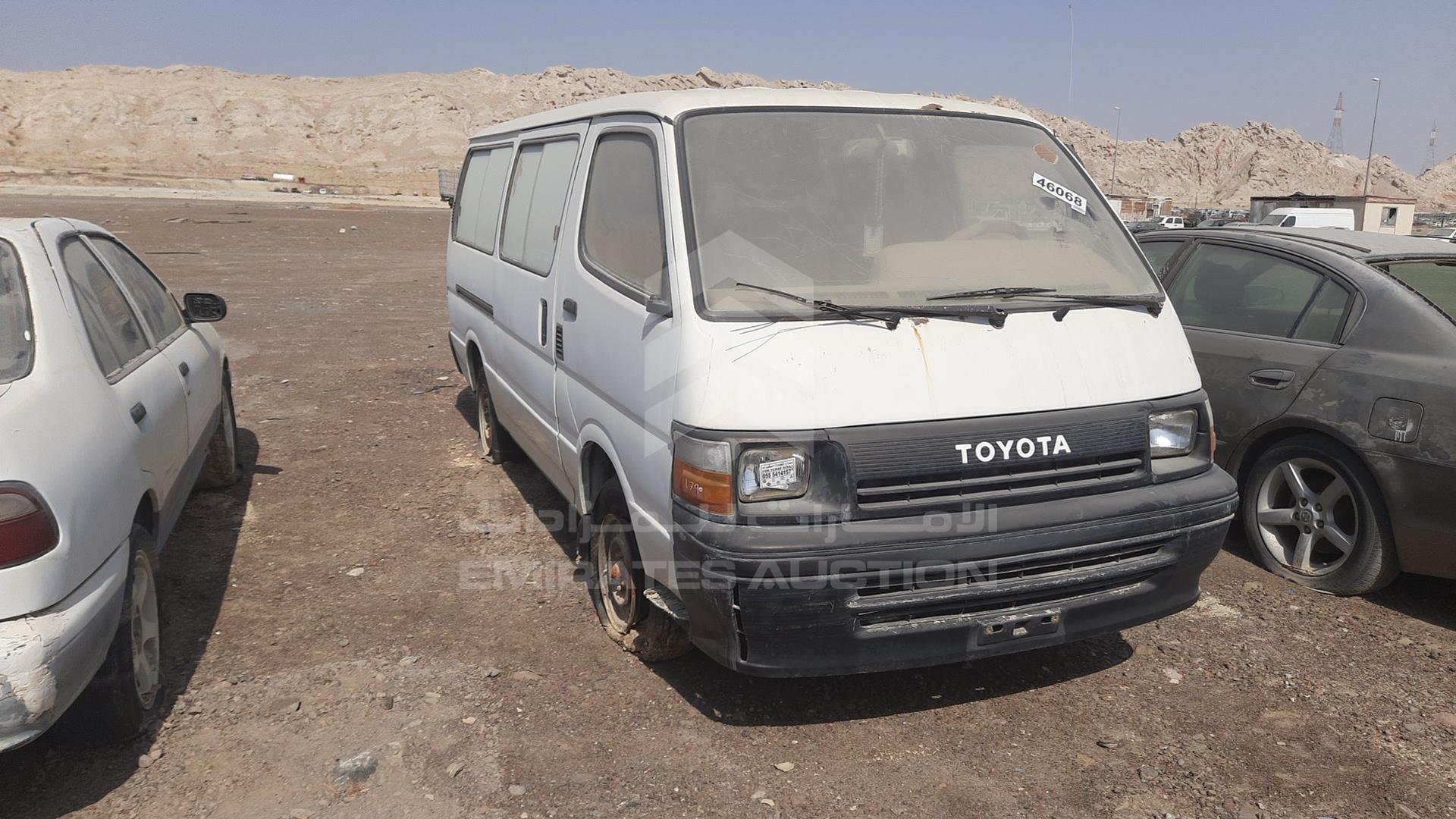 1993 TOYOTA HIACE VIN: RZH1120020535