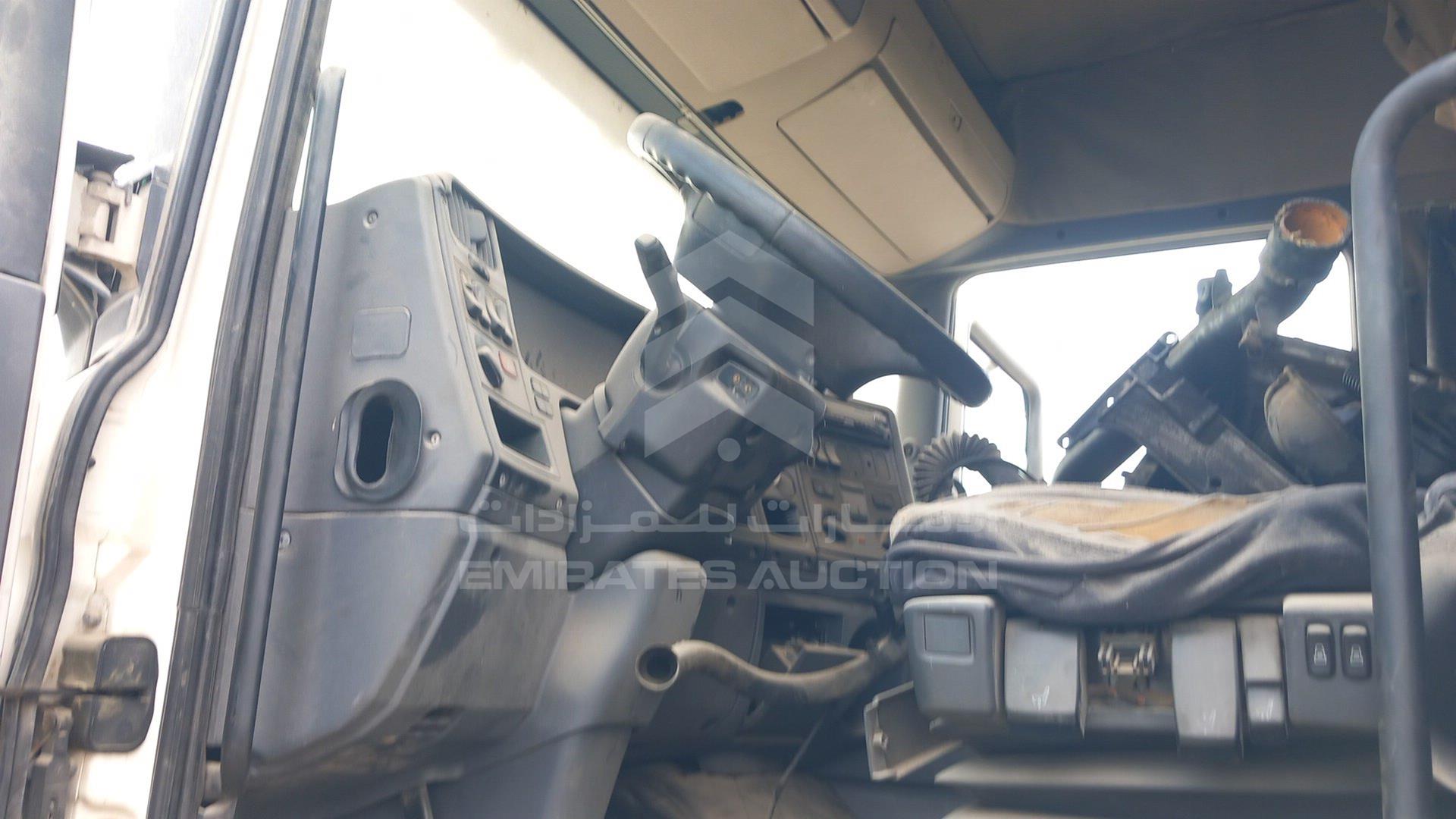 0 SCANIA R480 VIN: VLUR4X20009125626