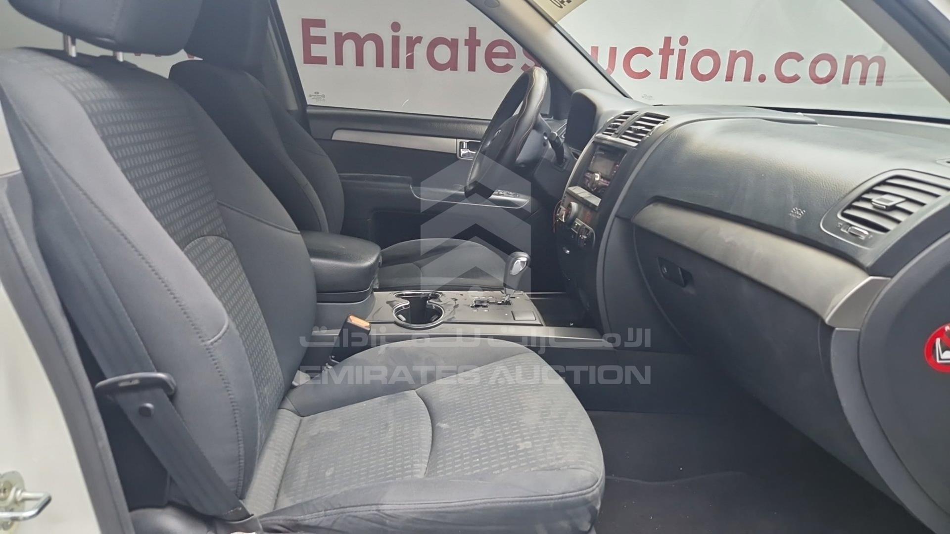2015 KIA MOHAVE VIN: KNAKM8112F5127778