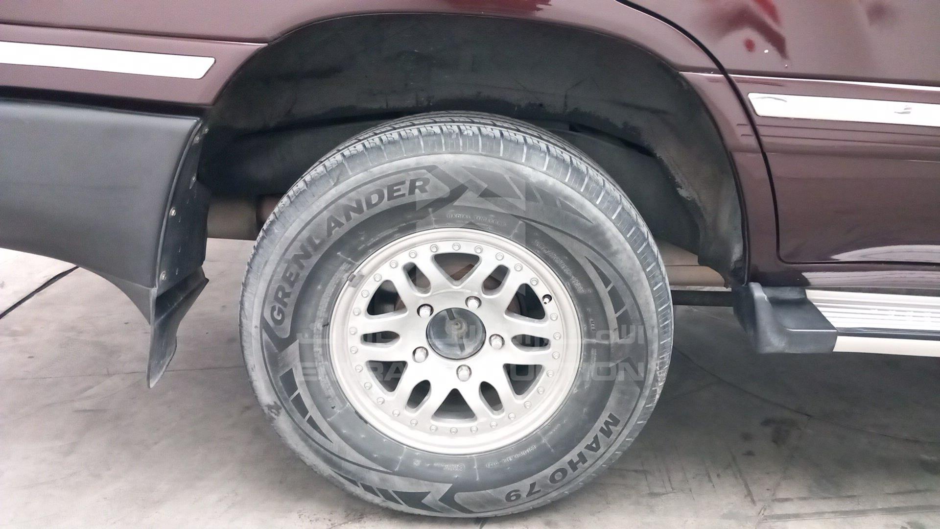 2002 TOYOTA LAND CRUISER VIN: JTEHJ09J225041002