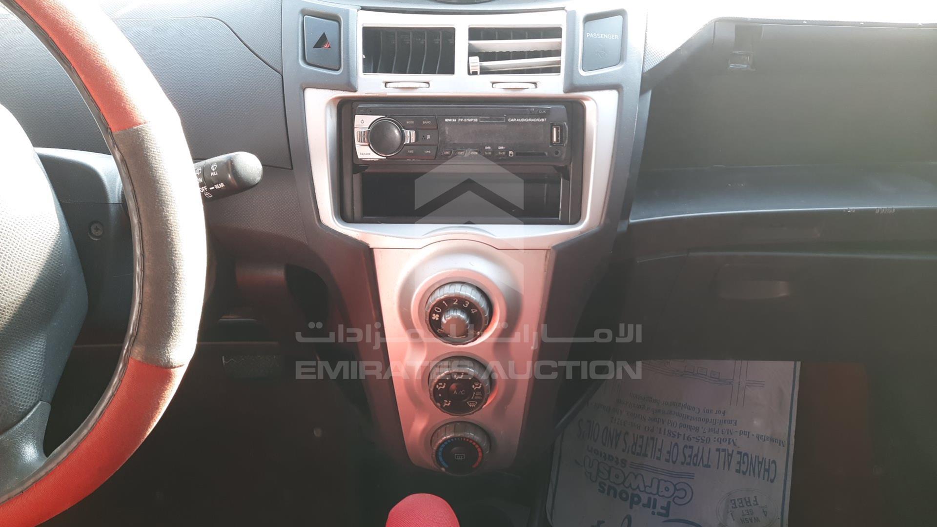 2007 TOYOTA YARIS VIN: JTDKW923X75070296