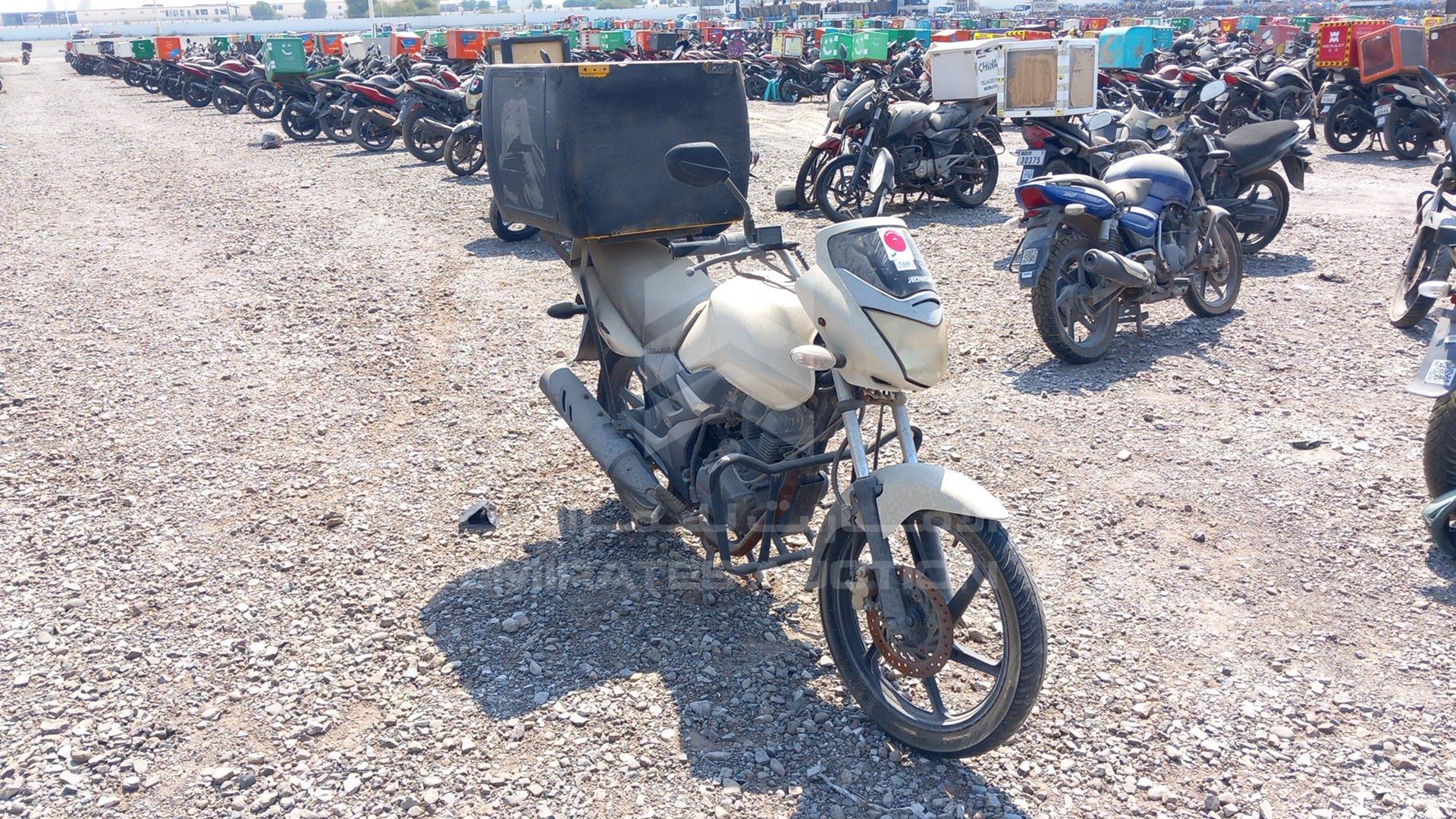 2016 HONDA UNICORN VIN: ME4KC09MMG8123057