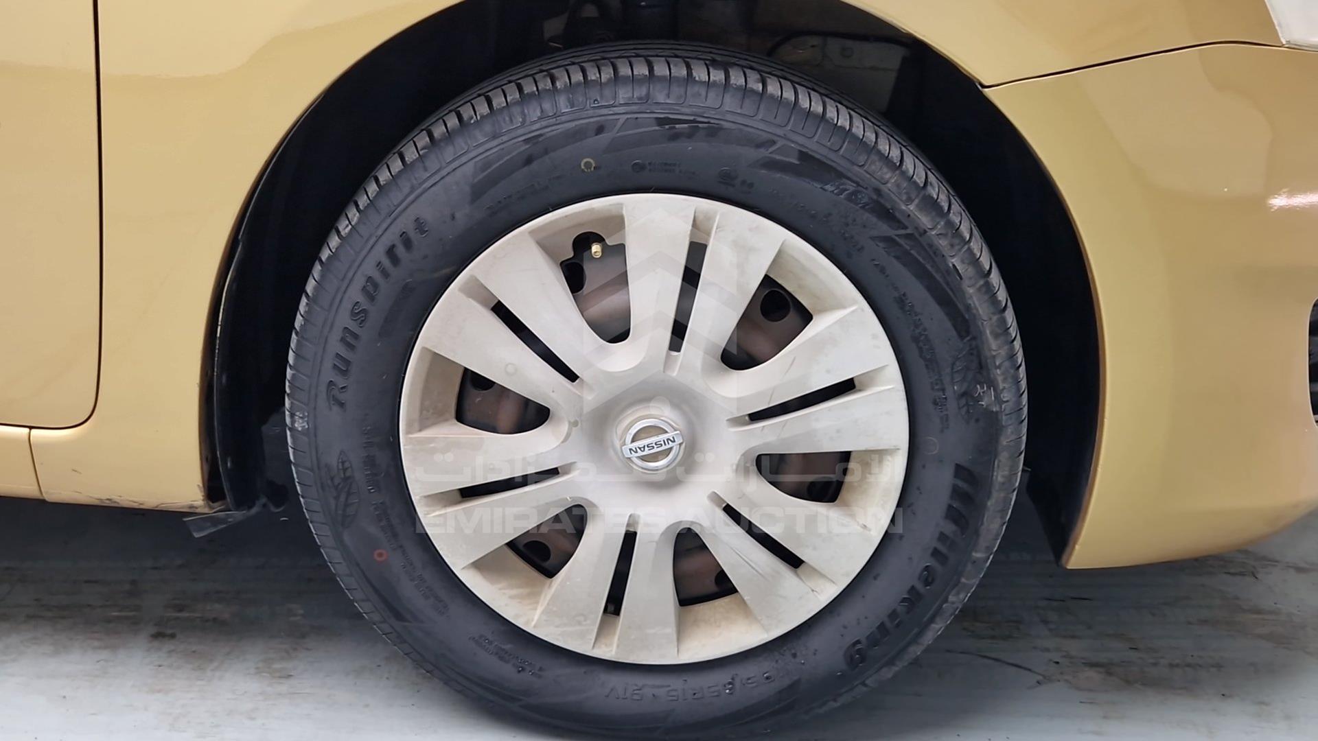 2014 NISSAN TIIDA VIN: MNTBC2C96E6001219