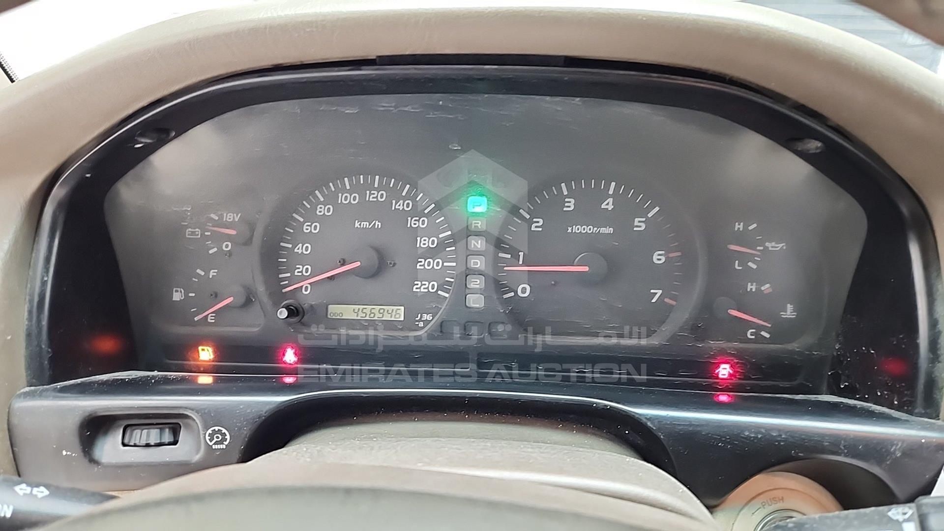 2000 TOYOTA LAND CRUISER VIN: JT3HT05J0Y0081156