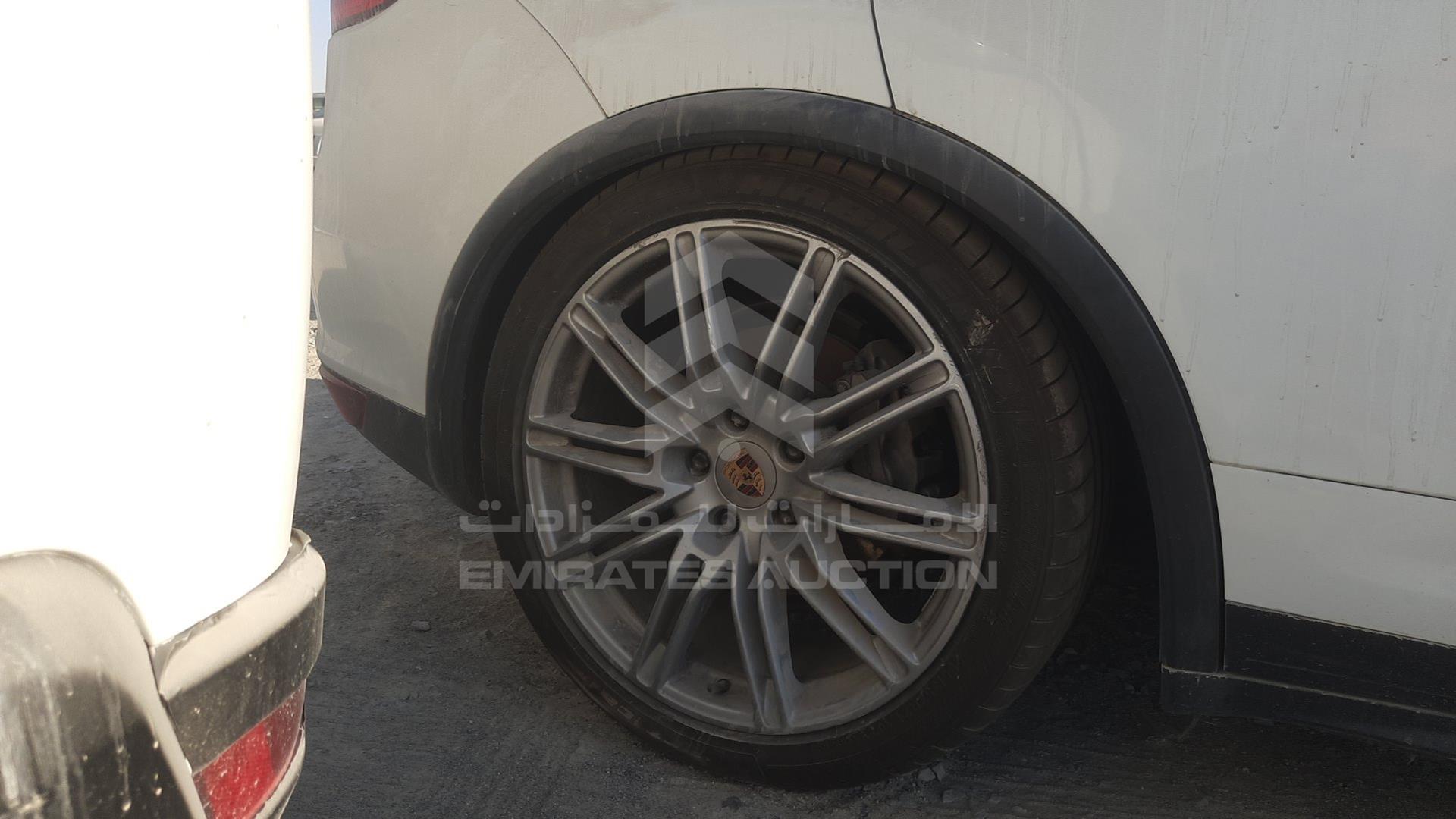 2014 PORSCHE CAYENNE S VIN: WP1ZZZ92ZELA57572
