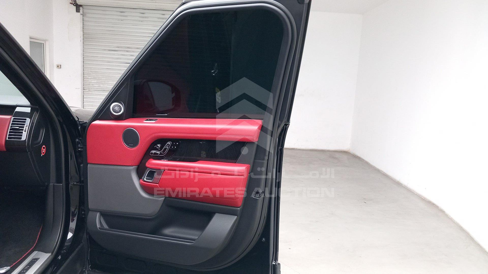 2018 RANGE ROVER VOGUE VIN: SALGA2BE5JA502586