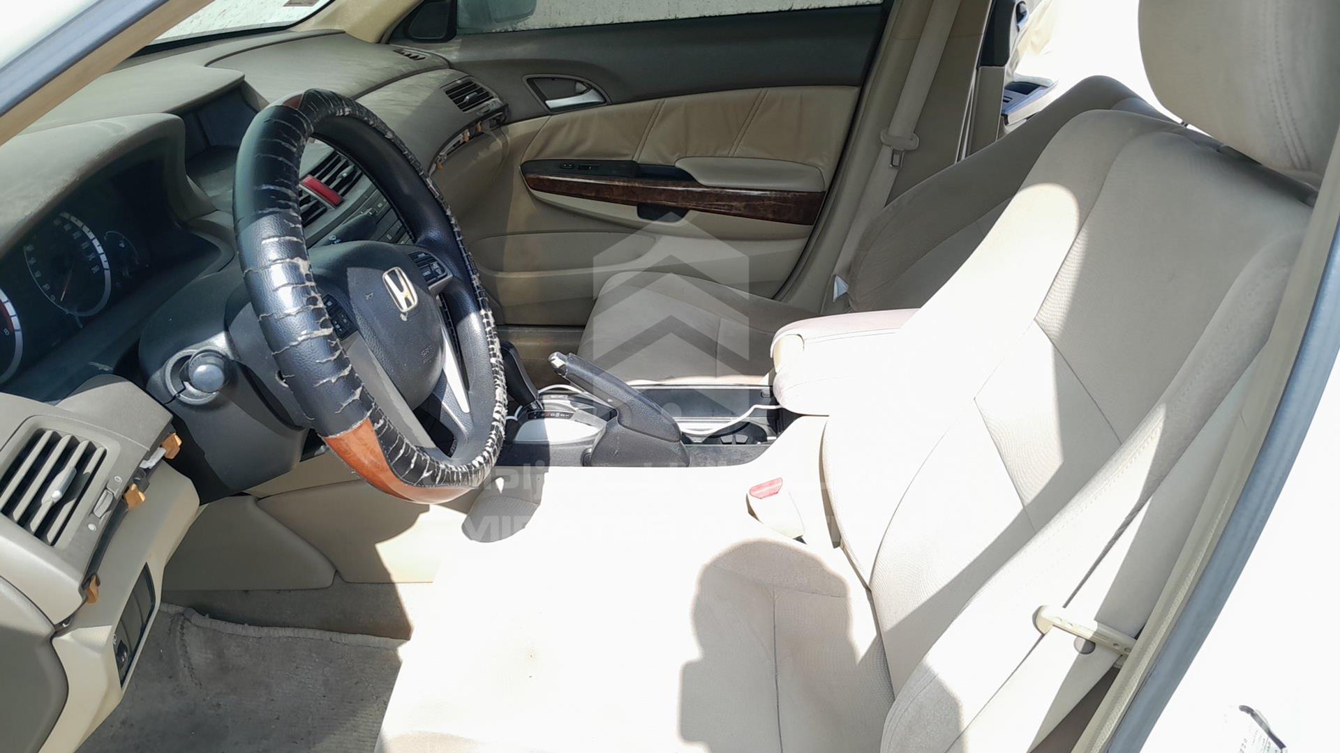 2008 HONDA ACCORD VIN: JHMCP267X8C412475