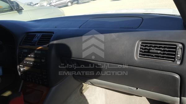 Lexus LS400 1999 JT8BH28F9X0150462 Image 17