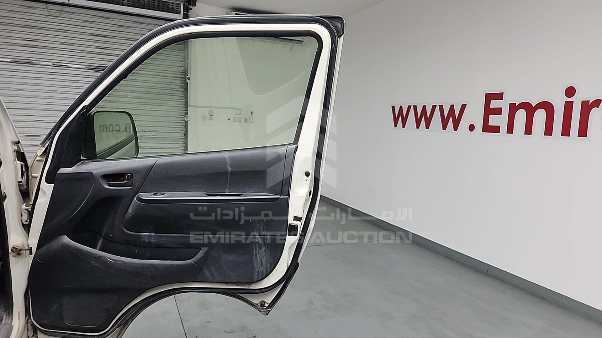 2015 TOYOTA HIACE VIN: JTGRX12PXF8046161