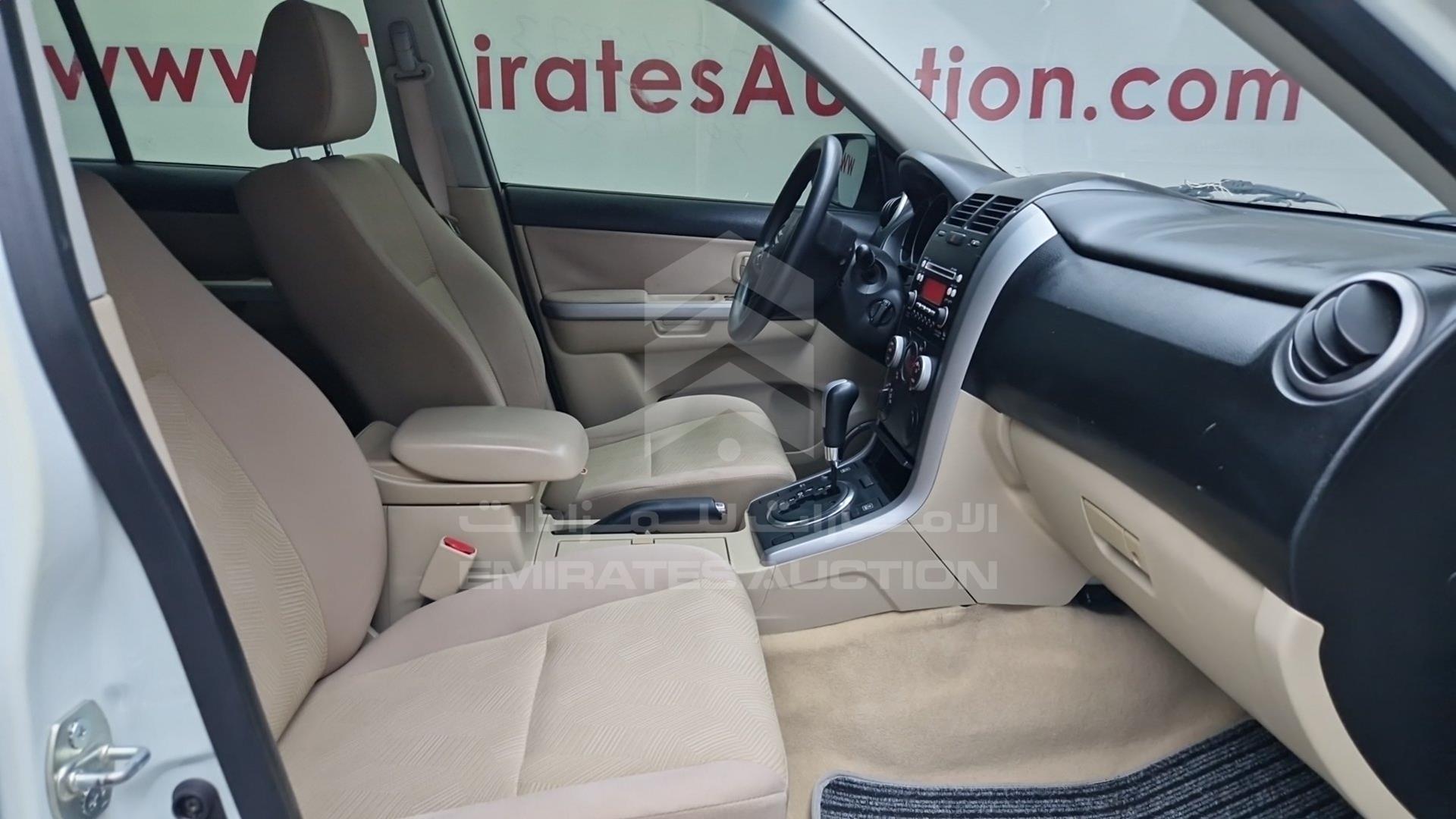 2016 SUZUKI GRAND VITARA VIN: JS3TD0D10G4101032