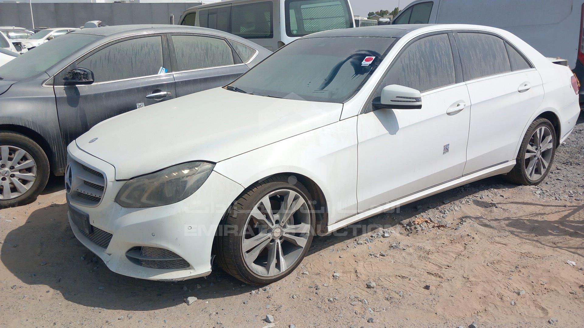 2014 MERCEDES E 300 VIN: WDDHF5FBXEA925996