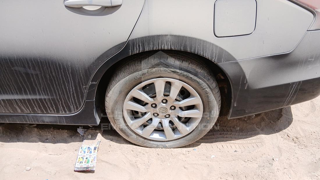 نيسان التيما 2014 — الإطار الخلفي الأيسر — صورة 31
