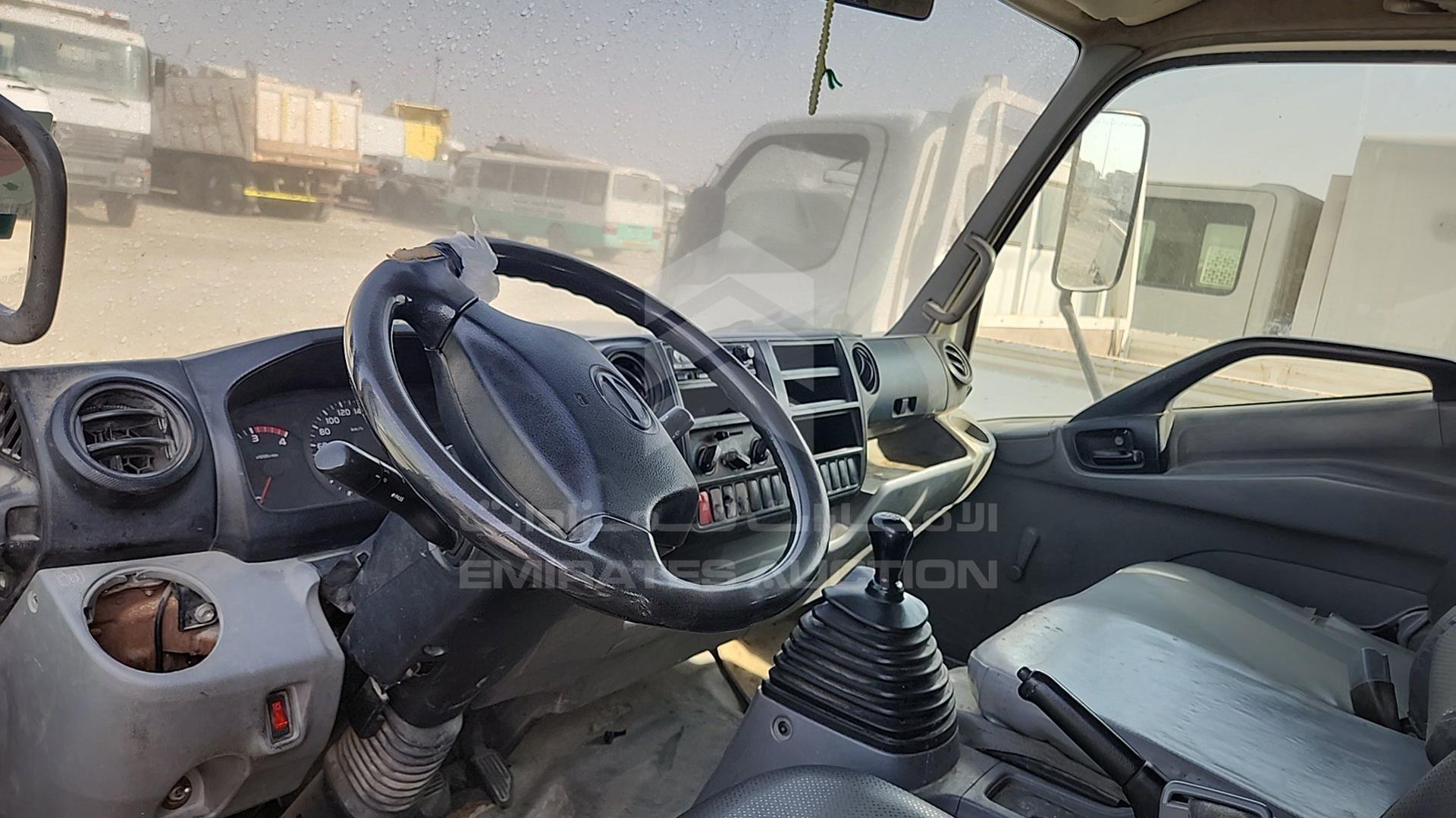 2014 HINO 300 VIN: JHHMCK3H3EK008186