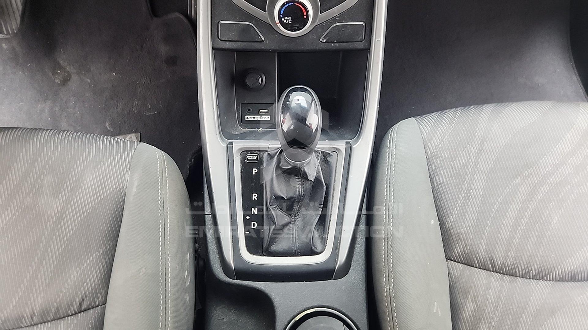 2015 HYUNDAI ELANTRA VIN: KMHDG41C5FU130088