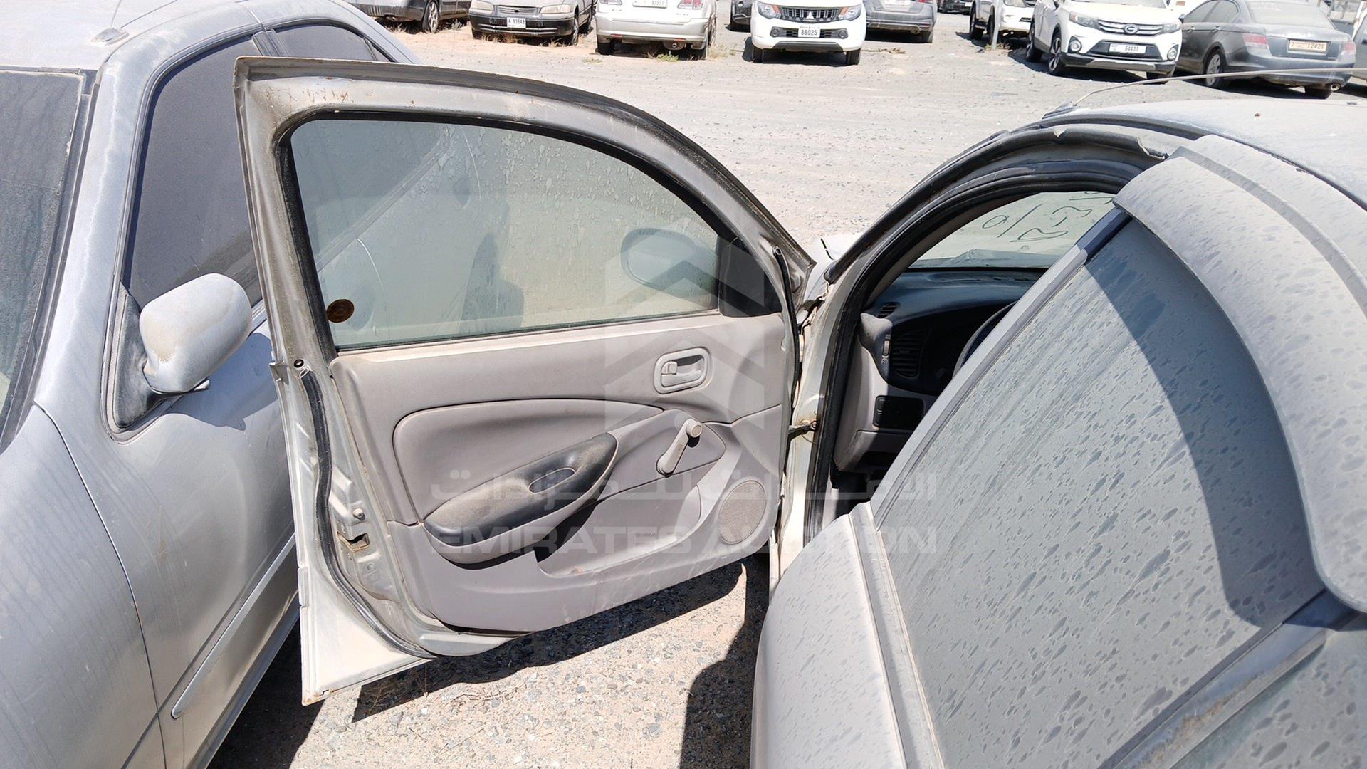 2002 NISSAN SUNNY VIN: JN1EN61S82W055101