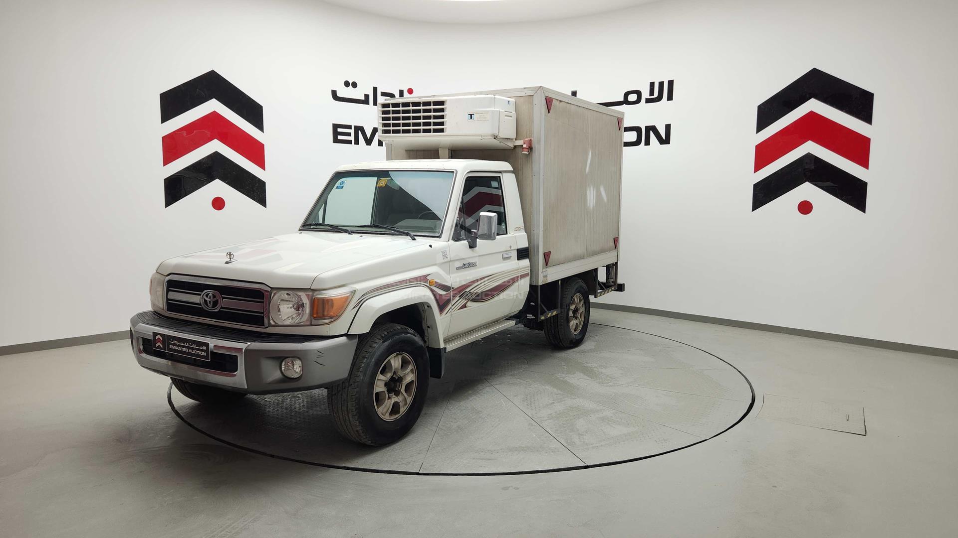2008 TOYOTA LAND CRUISER PICKUP VIN: JTFLJ73J986042559