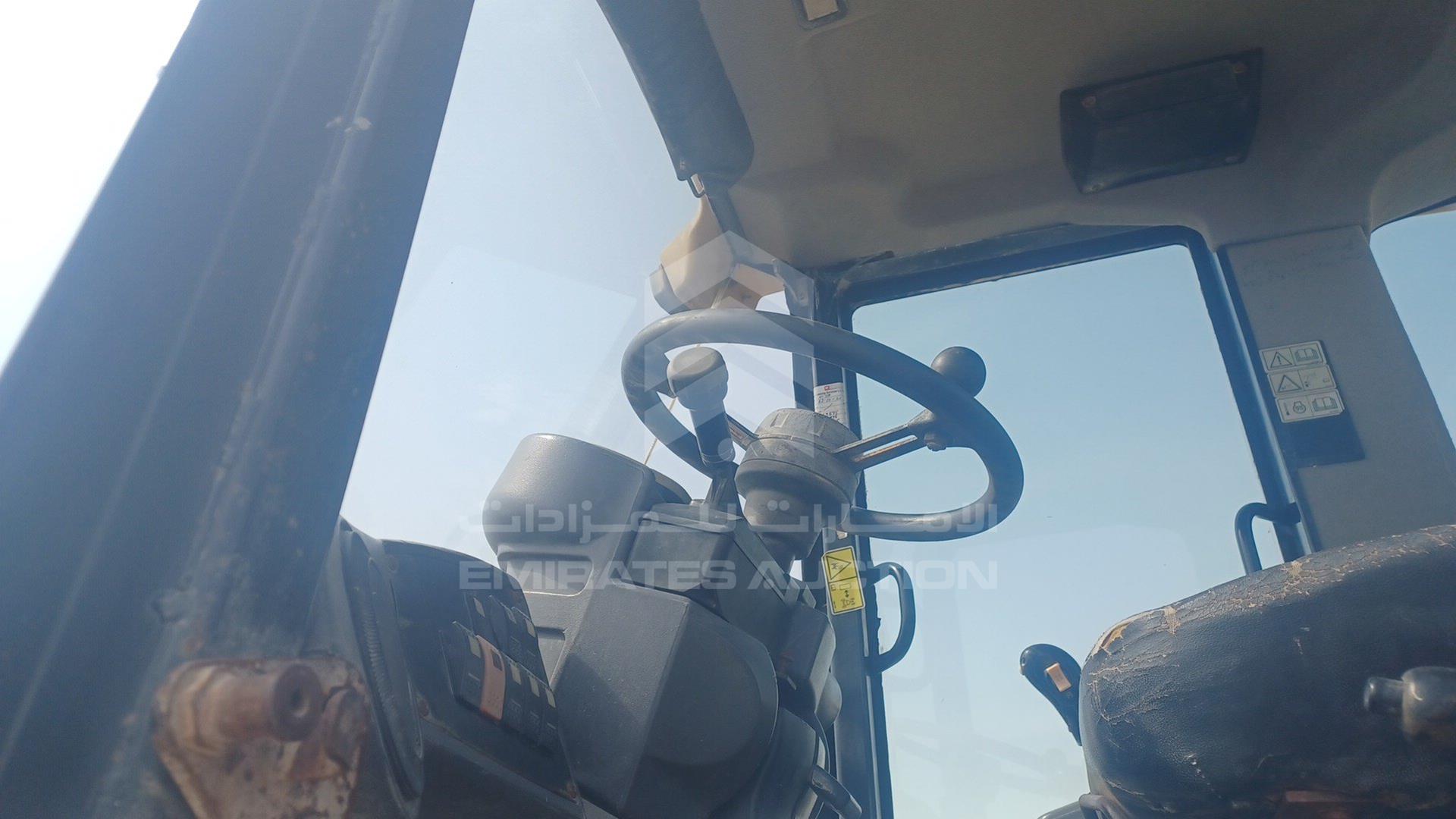 2009 CATERPILLAR 930H VIN: CAT0930HJFTD01067