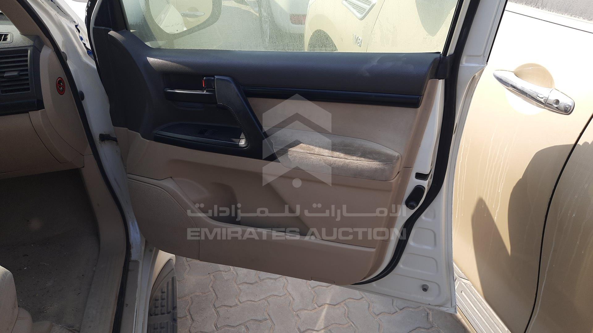 2014 TOYOTA LAND CRUISER VIN: JTMDU09J8E4093867