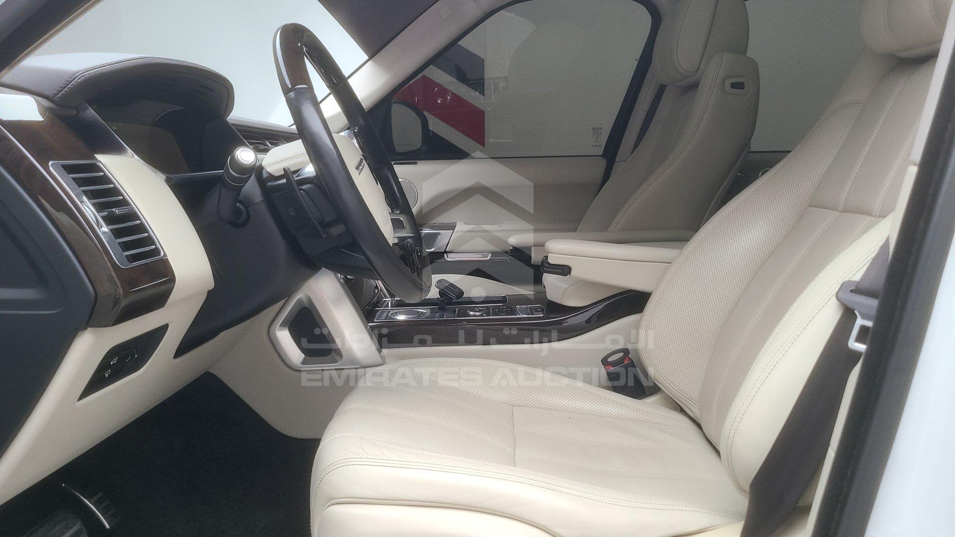 SALGA2EF1FA220893 - 2015 Range Rover Vogue - #461234