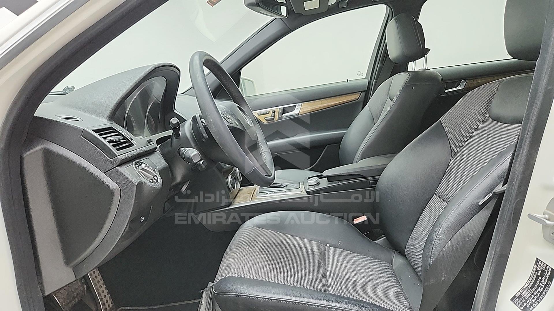 2009 MERCEDES C 350 VIN: WDDGF56X09F200133