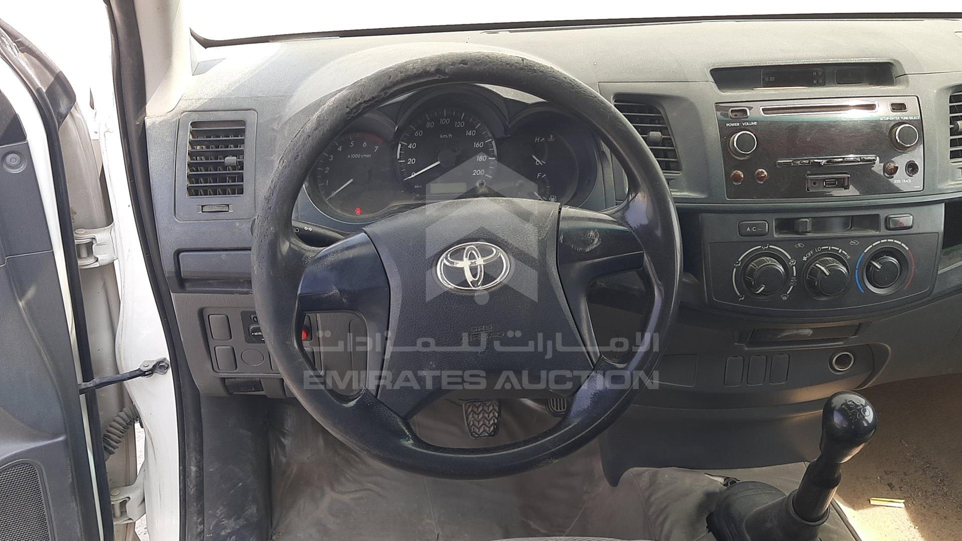 2014 TOYOTA HILUX VIN: MR0EX12G9E2352203