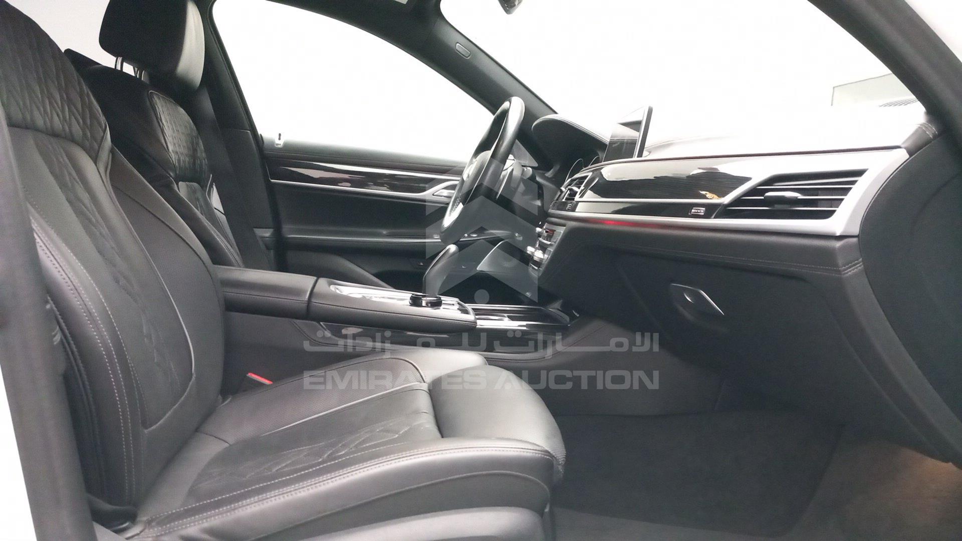 2019 BMW 750 VIN: WBA7F0C53KGM24963