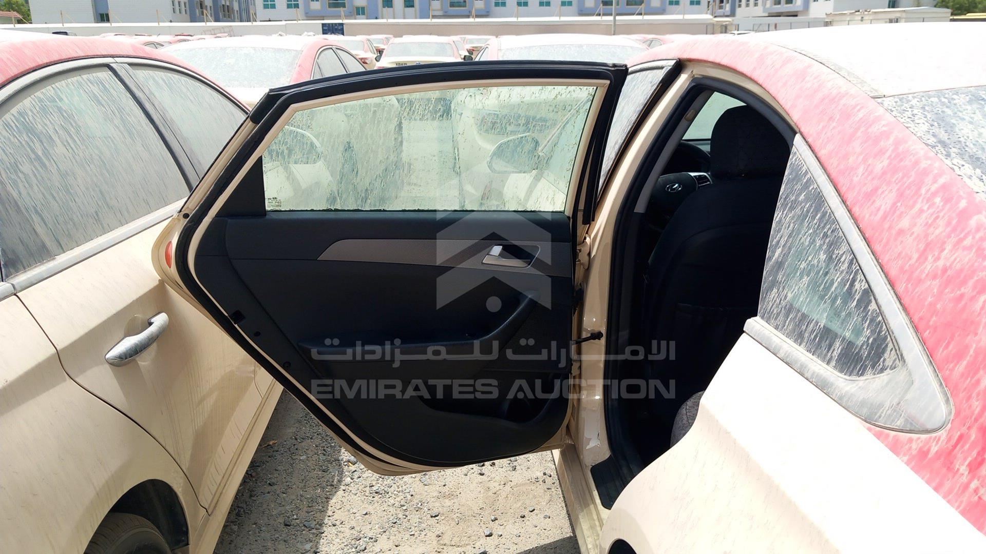 2019 HYUNDAI SONATA VIN: KMHE24131KA093040