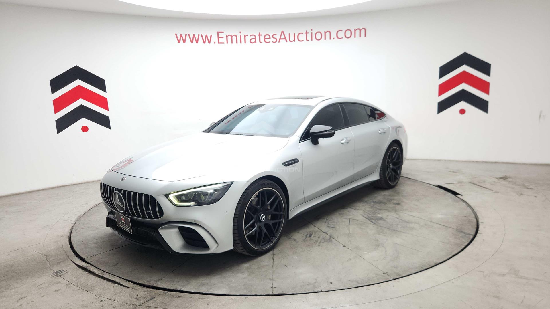 2019 MERCEDES GT 43 AMG VIN: WDD7X5JB8KA007031