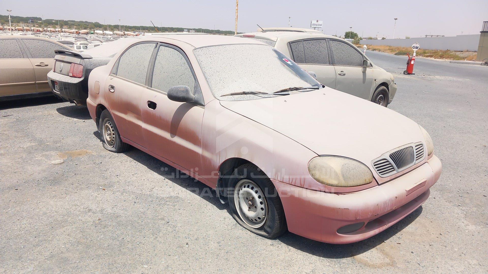2001 DAEWOO LANOS VIN: KLATA69YE1B667403