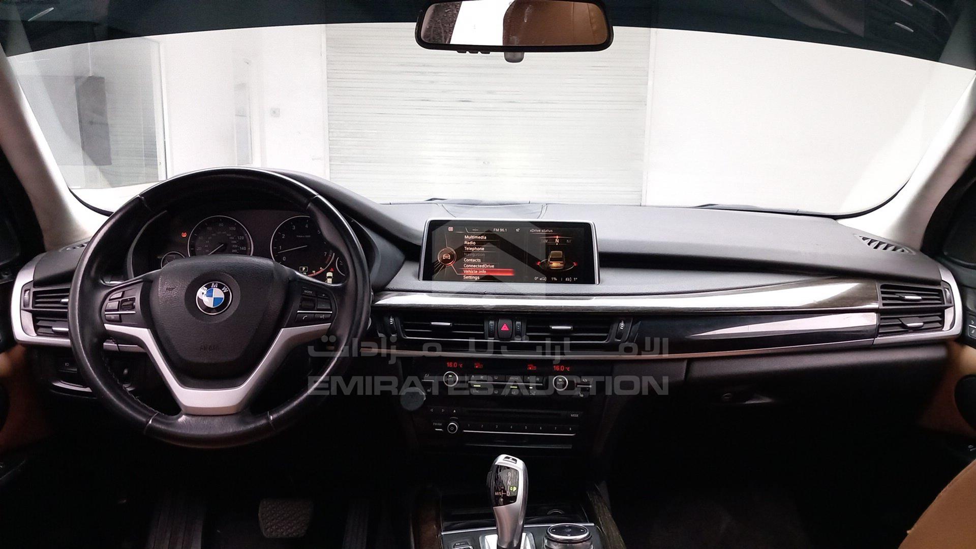 2015 BMW X5 VIN: 5UXKR2C58F0H35448