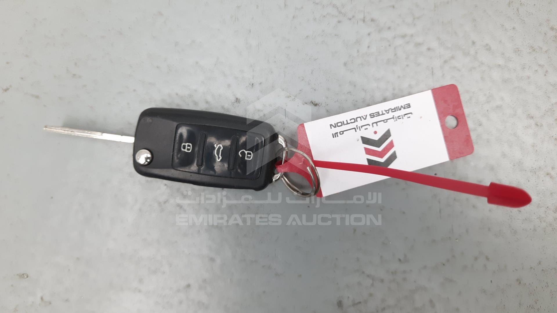 2015 VOLKSWAGEN TIGUAN VIN: WVGCE2AX1FW500403