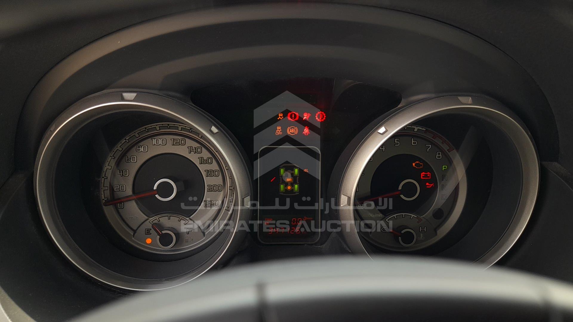 2013 MITSUBISHI PAJERO VIN: JMYLYV97WDJ704803