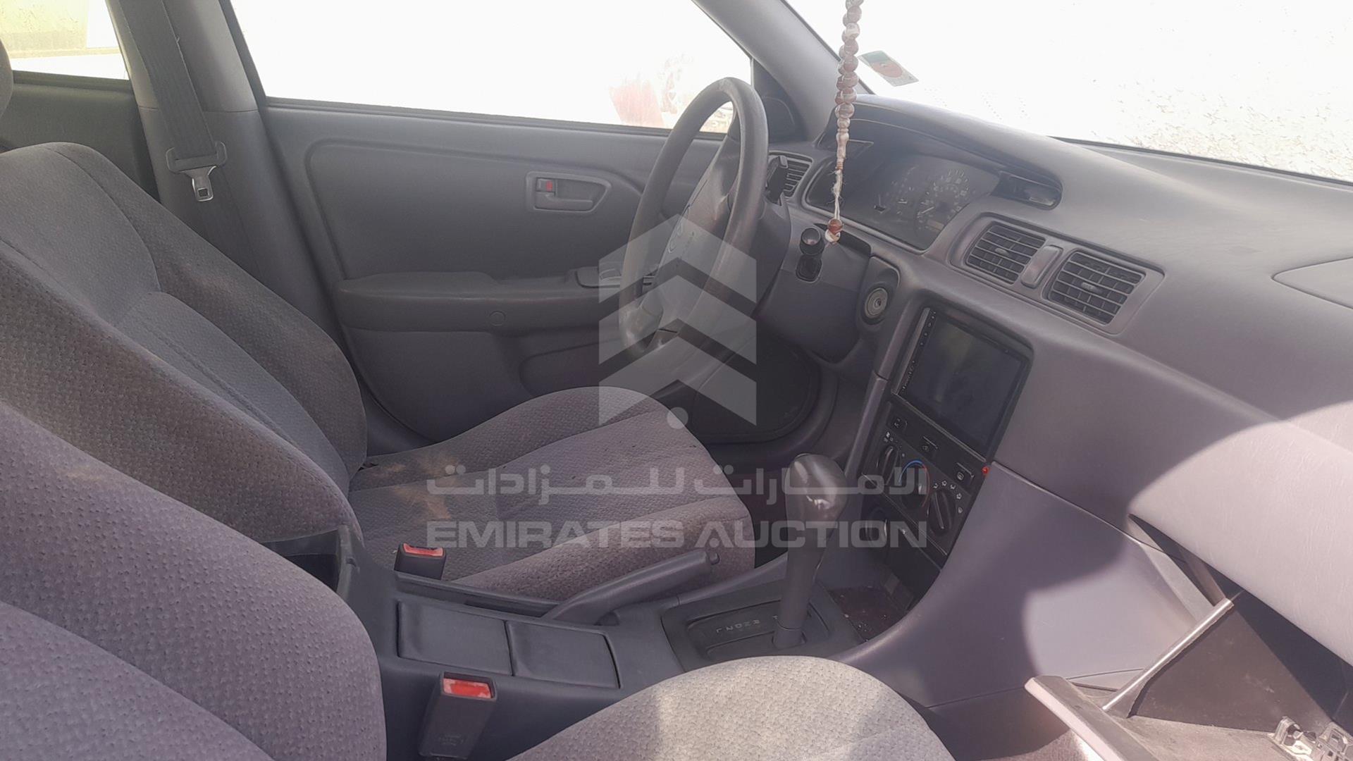 2000 TOYOTA CAMRY VIN: JT2BG22K6Y0512946