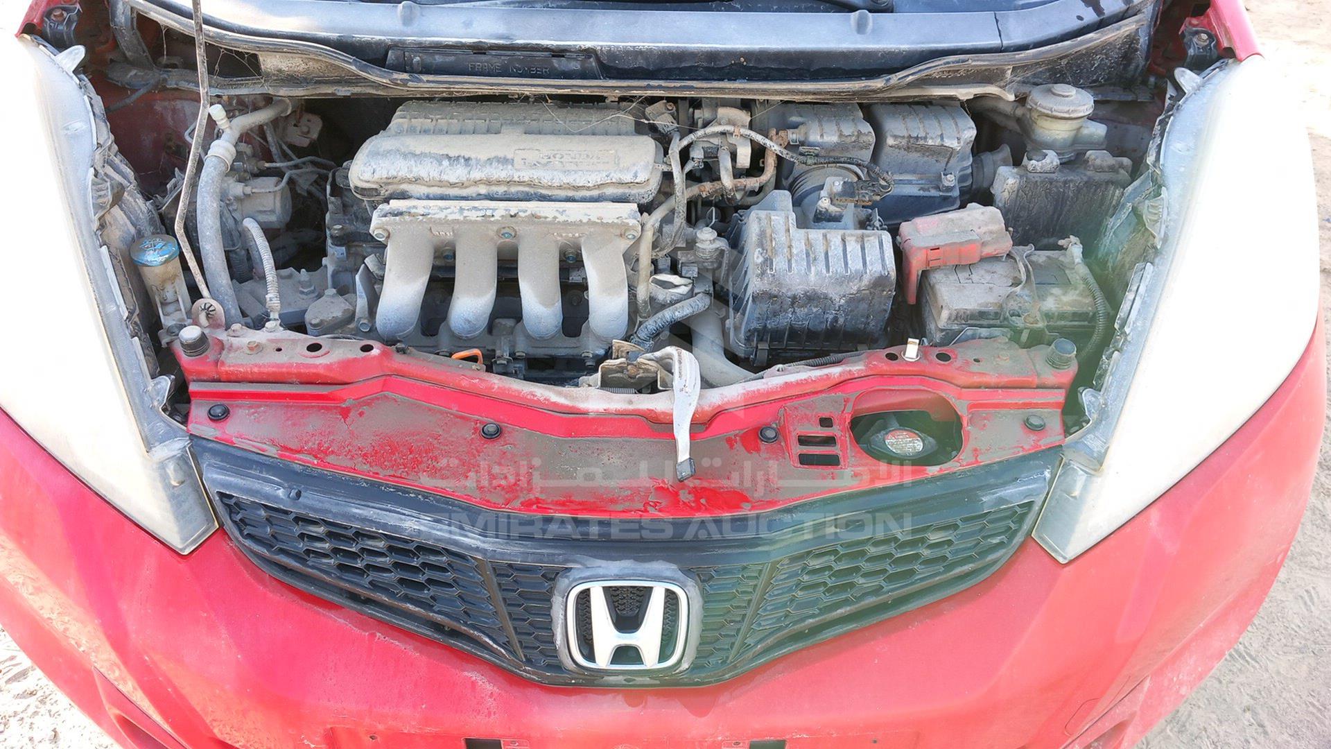 2014 HONDA JAZZ VIN: JHMGE8888ES400035