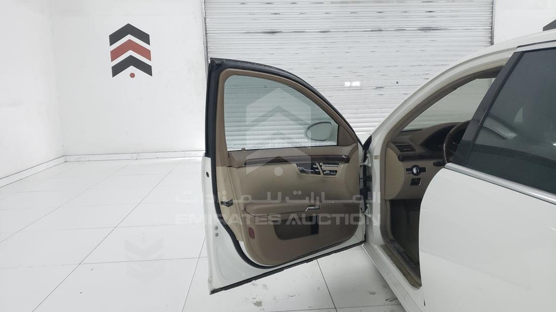 2008 Mercedes S 350 — Front Left Door — Photo 8