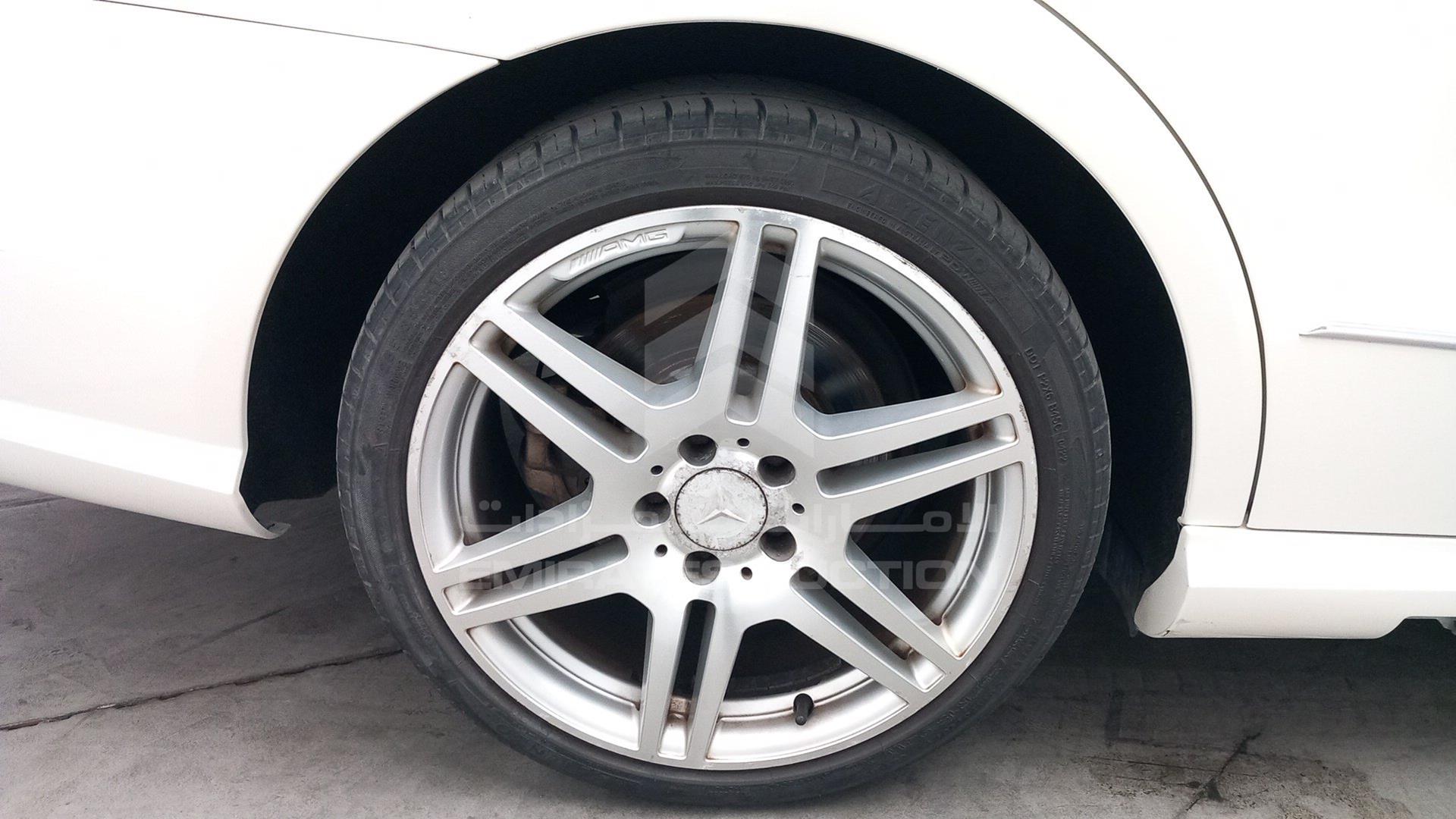 2012 MERCEDES E 300 VIN: WDDHF5EB1CA641123