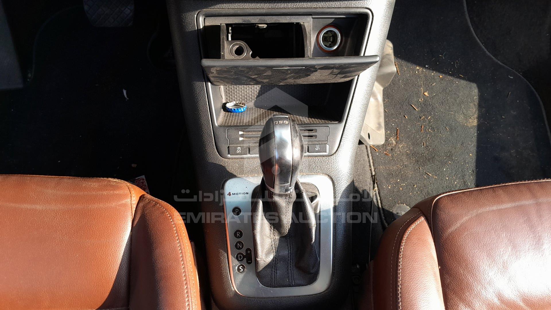 2011 VOLKSWAGEN TIGUAN VIN: WVGCE15N3BW008422