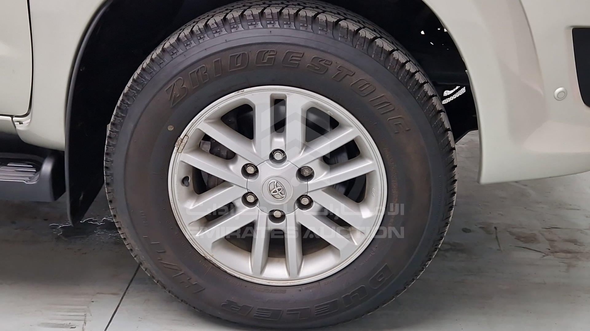 2014 TOYOTA FORTUNER VIN: MHFYU59G1E7031572