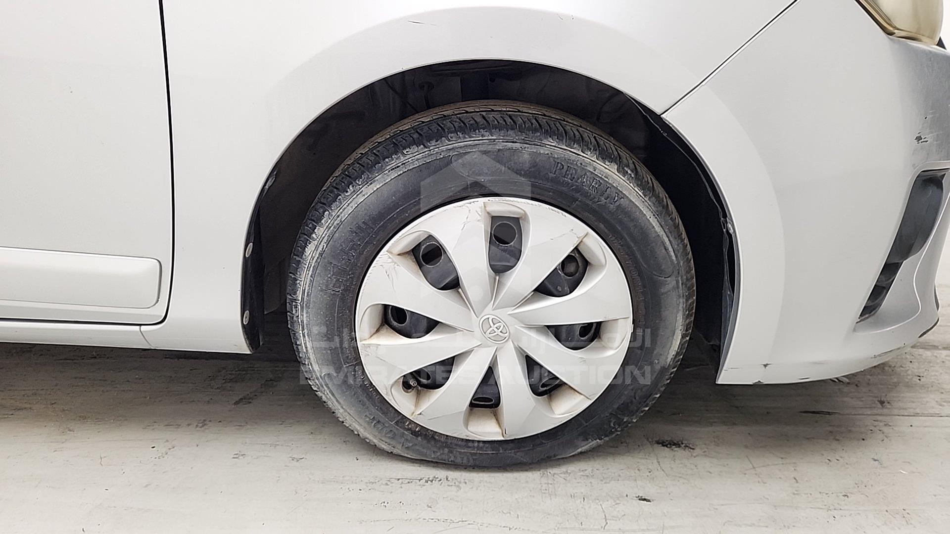 2015 TOYOTA YARIS VIN: MR2KW9F31F1091594