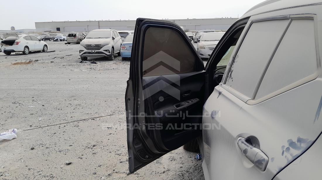 نيسان كيكس 2020 — الباب الأمامي الأيسر — صورة 10