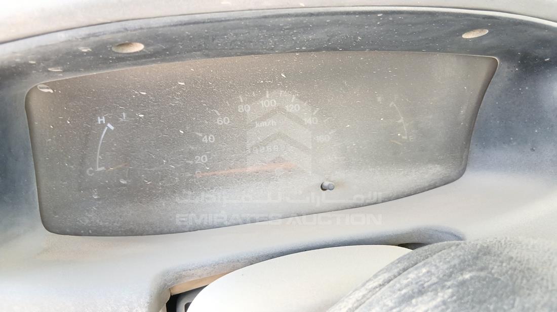 2000 Isuzu KB — Speedometer & RPM Gauges — Photo 14