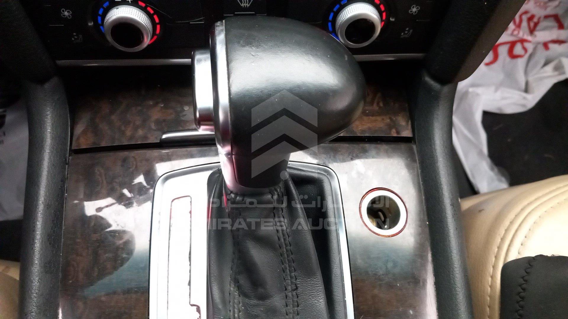 2015 AUDI Q7 VIN: WA1AGDFE1FD002085