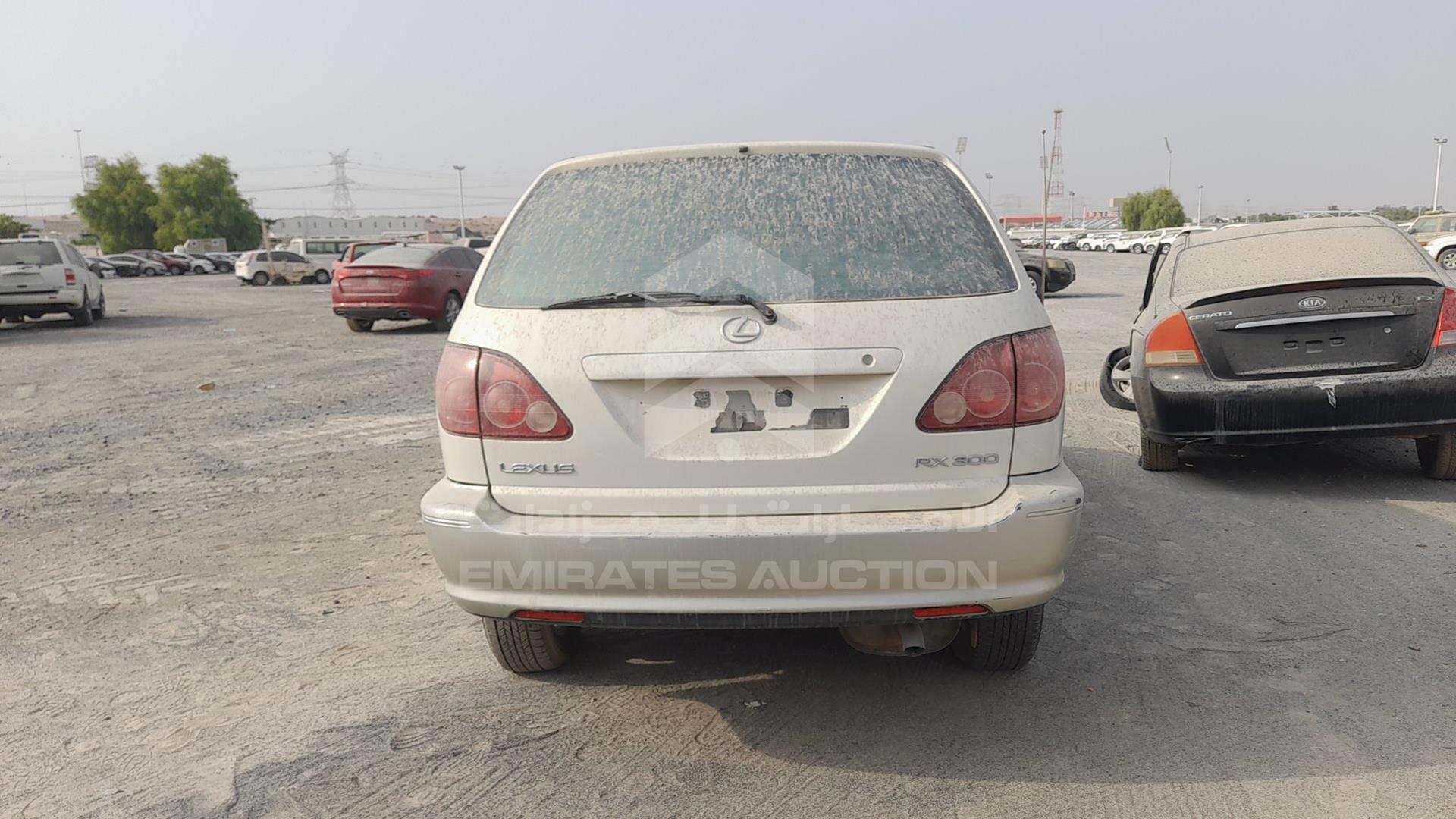 1999 LEXUS RX 300 VIN: JT6GF10U8X0037692