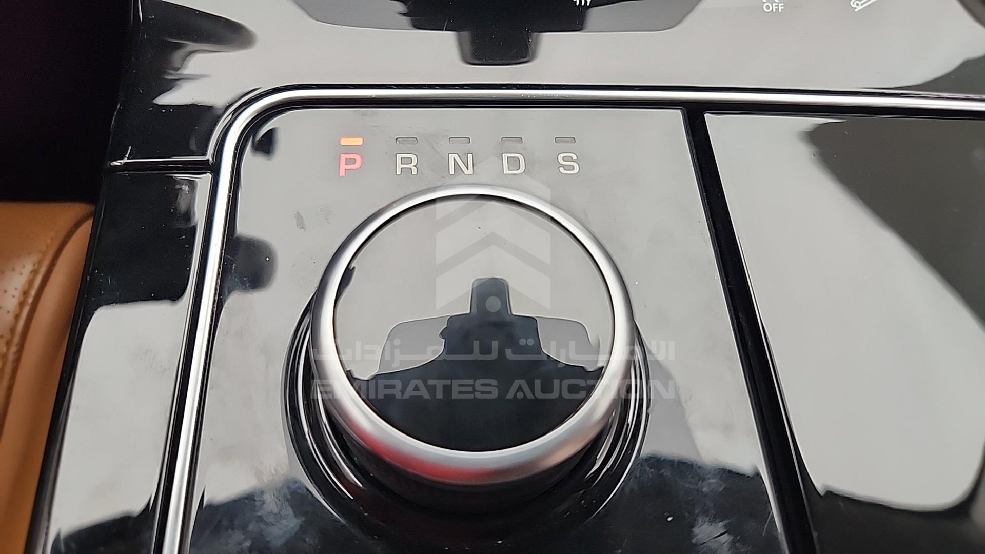 2018 RANGE ROVER VELAR VIN: 3ALYA2BV5JA727384