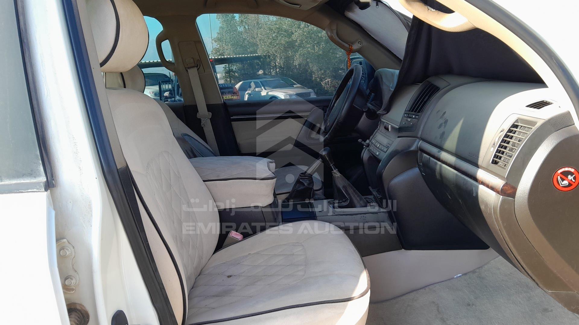 2011 TOYOTA LAND CRUISER VIN: JTMHU09J5B4046244