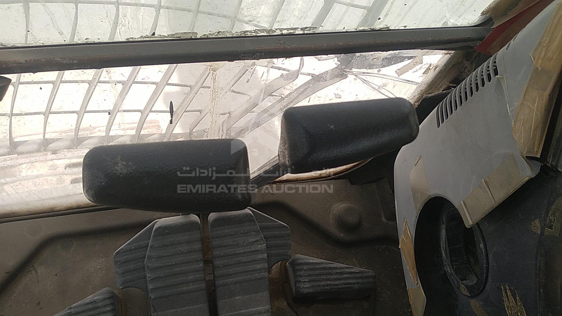 2013 KOMATSU EXCAVATOR VIN: KMTPC244P87C10549